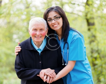 How Family Photo Albums Connect Seniors and Caregivers